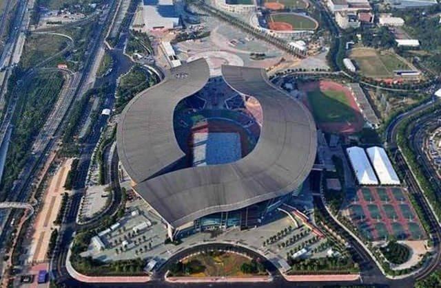 <p><strong>Guangdong Olimpik Stadyumu</strong></p>

<p>Kapasite: 80012</p>

<p>Ülke: Çin</p>

<p>Şehir: Guangzhou</p>
