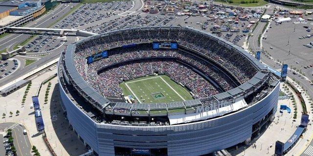 <p><strong>Metlife Stadyumu </strong></p>

<p>Kapasite: 82500</p>

<p>Ülke: ABD</p>

<p>Şehir: East Rutherford, New Jersey</p>
