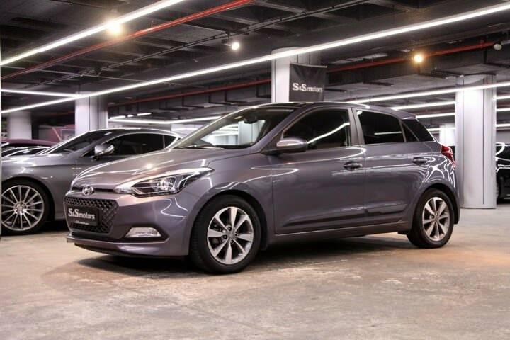 <p>2017 model Hyundai i20 1.4 MPI.</p>