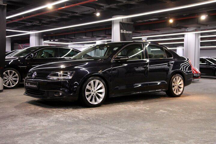 <p>2015 model Volkswagen Jetta 1.6 TDI Tredline.</p>