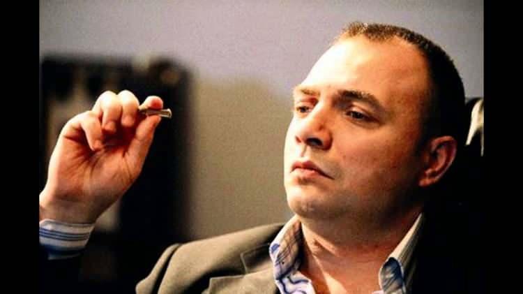 <p>Ölümden Öte Yok adlı bir şiir kitabı yayımladı. Ünlü türkücü Zara ile bir müzik programı sundu. Bununla birlikte yarışma programları da sundu. 2015 yılında Guguk Kuşu adlı tiyatro oyununda sahne aldı. Son 5 yıldır Eşkıya Dünyaya Hükümdar Olmaz adlı dizide Hızır Çakırbeyli rolünü üstlenmektedir. </p>
