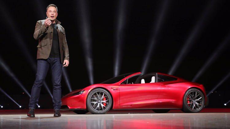 <p>Elektrikli araba üreticisi Tesla'nın CEO'su Elon Musk ve California eyaleti yetkilileri arasında Kovid-19 önlemlerine rağmen üretime başlama tartışmasında anlaşmaya varıldı. </p>

<p> </p>
