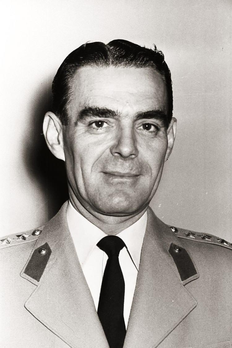 <p>Kurmay Albay Muzaffer Yurdakuler</p>