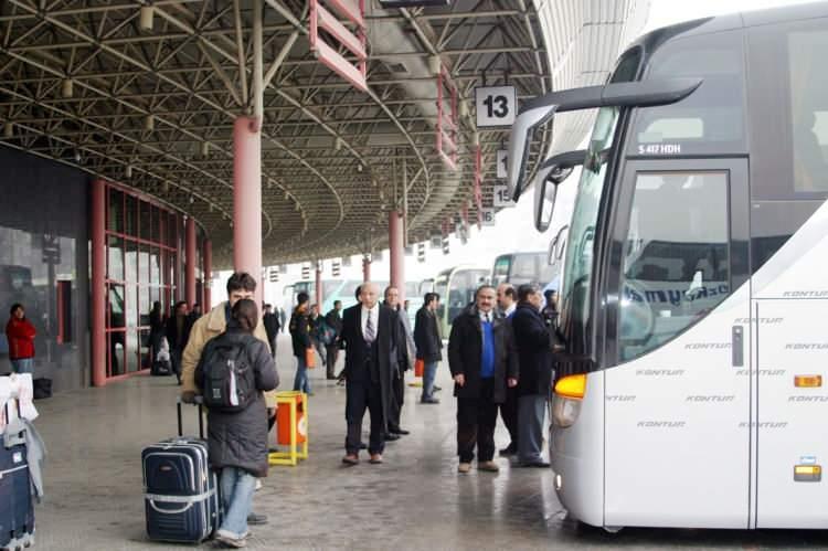 Ulaştırma Bakanı'ndan otobüs seyahatları ile ilgili açıklama