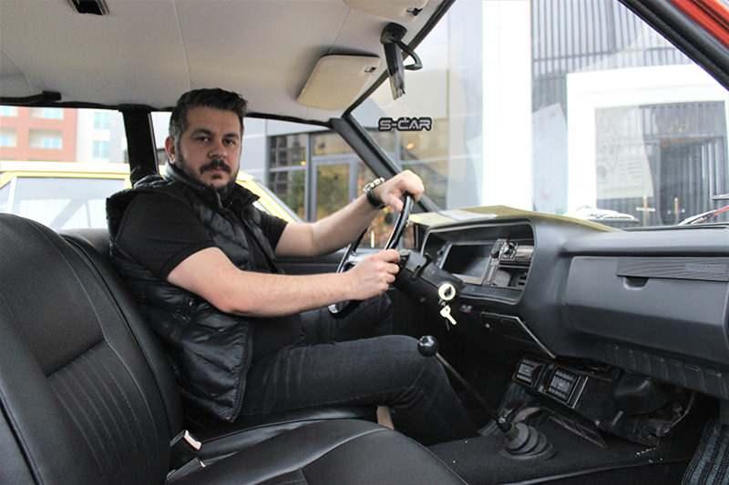<p>Bu iki aracımı 125 bin liraya satışa çıkarttım. Bu araçlar orijinal olduğu için sıfır otomobil fiyatına satılabiliyor" dedi.</p>