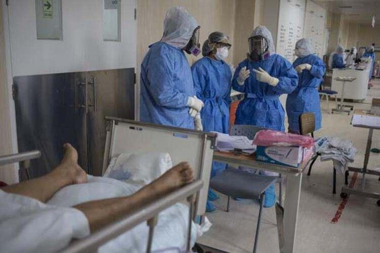 <p>Şili’de ise her gün binlerce yeni vaka açıklanıyor ve şu ana kadar 600'e yakın kişi yaşamını kaybetti.</p>
<ul>
</ul>