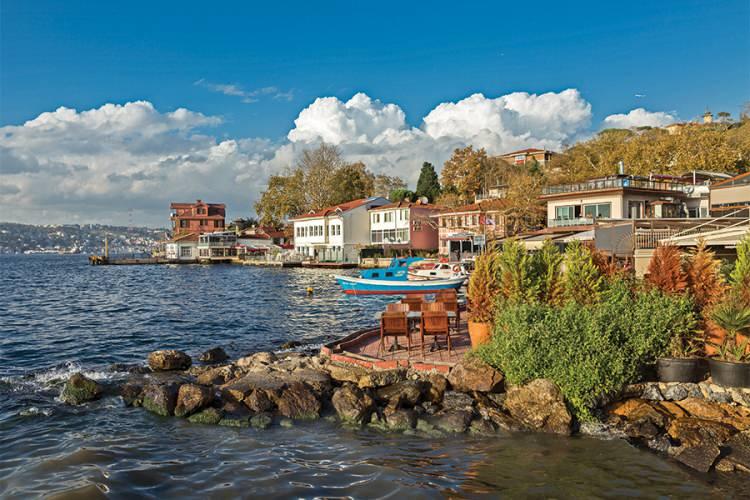 <p>Çengelköy- Eskiden gemi çapaları bu köyde yapıldığı için isminin buradan geldiği tahmin ediliyor.</p>