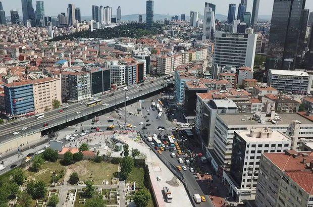 <p>Mecidiyeköy-Abdülmecid, Sırbistan civarından gelen muhacirleri iskân etmek için, burada bulunan dutlukları onlara vererek bir köy kurmalarını sağlamıştır. </p>