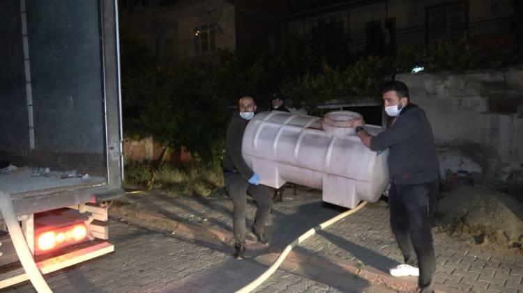 <p>Emniyet Müdürlüğüne götürülen olayın şüphelisi E.Ç. (34) hakkında da soruşturma başlatıldı.</p>