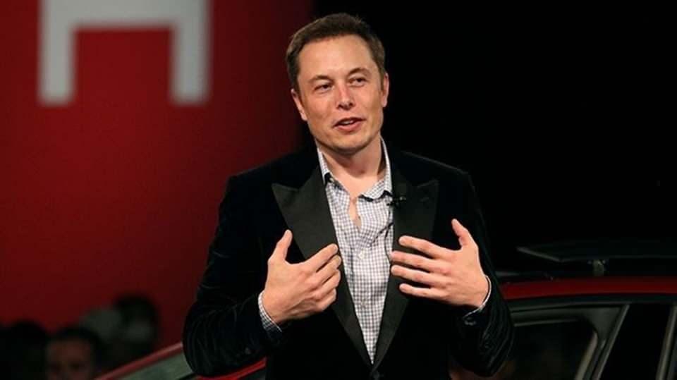 <p><strong>3. Elon Musk</strong><br />
Toplam net değer: 40.4 milyar dolar<br />
Senelik değişim: +12.8 milyar dolar<br />
Sektör: Teknoloji<br />
Ülke: ABD</p>
<p>Sıra: 22</p>