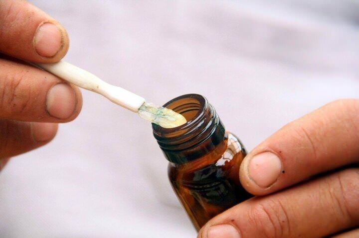 <p>Piyasada arı s&uuml;t&uuml;n&uuml;n sahtelerinin de satıldığının altını &ccedil;izen arıcı G&uuml;ltekin Bozkurt, eşi ve &ccedil;ocuklarıyla birlikte T&uuml;rkiye&rsquo;deki bir&ccedil;ok ilin yaylalarına giderek, arıcılık faaliyetleri y&uuml;r&uuml;tt&uuml;ğ&uuml;n&uuml; s&ouml;zlerine ekledi.</p>
