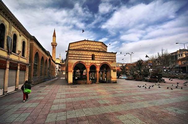 <p><strong>Kastamonu</strong></p>
<p>2 bin 595 cami.</p>