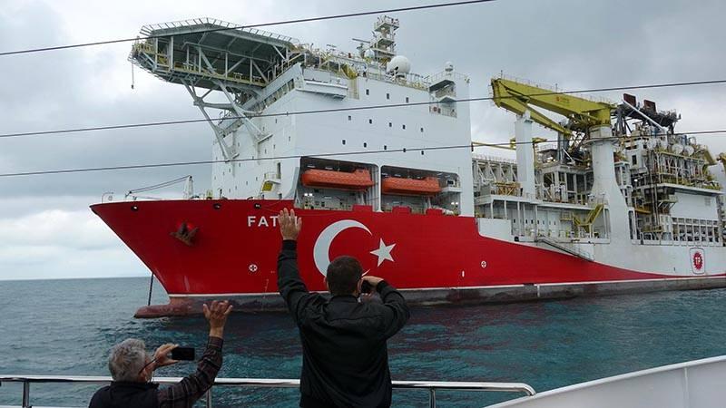 <p> İyi ki varsınız. Her türlü desteği verdiğimiz Fatih'i evimizde misafir edip en iyi şekilde hizmetlerimizi sürdürmeye devam edeceğiz." değerlendirmesinde bulundu.</p>
