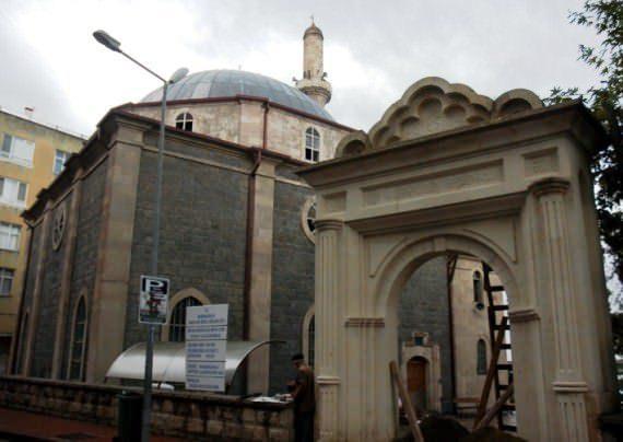 <p><strong>Giresun</strong></p>
<p><strong>1.</strong>613 cami.</p>