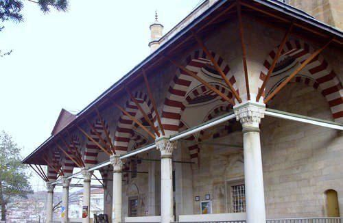 <p><strong>Nevşehir</strong><br />
<br />
506 cami.</p>