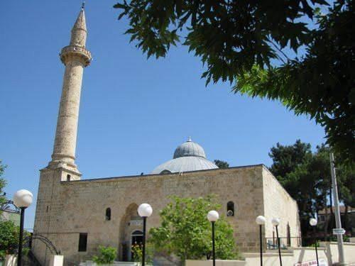 <p><strong>Adana</strong></p>
<p>1.469 cami.</p>
