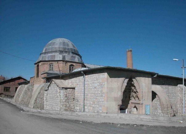 <p><strong>Malatya</strong></p>
<p>980 cami.</p>
