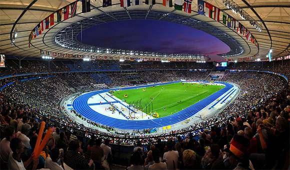 <p>23- Stade Olympique (Roma)</p>