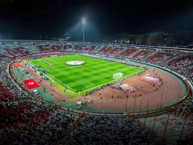 <p>4- Stade Rajko Mitic (Kızıl Yıldız)</p>