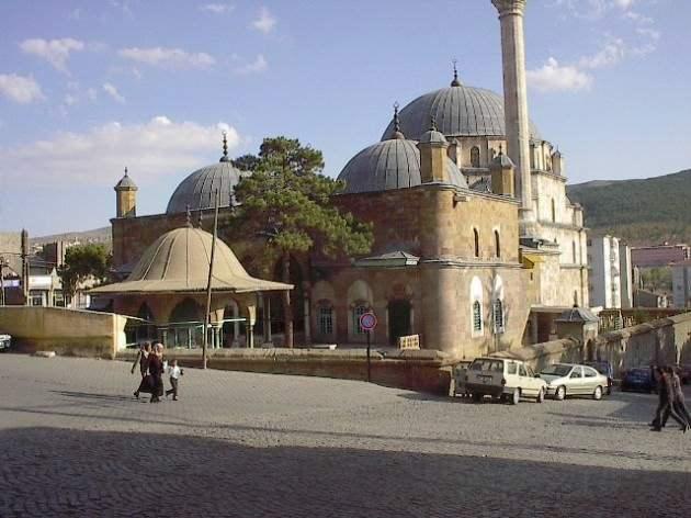 <p><strong>Yozgat</strong></p>

<p>983 cami.</p>
