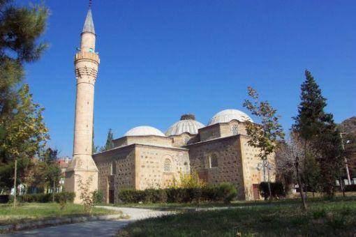 <p><strong>Çankırı</strong><br />
<br />
748 cami.</p>