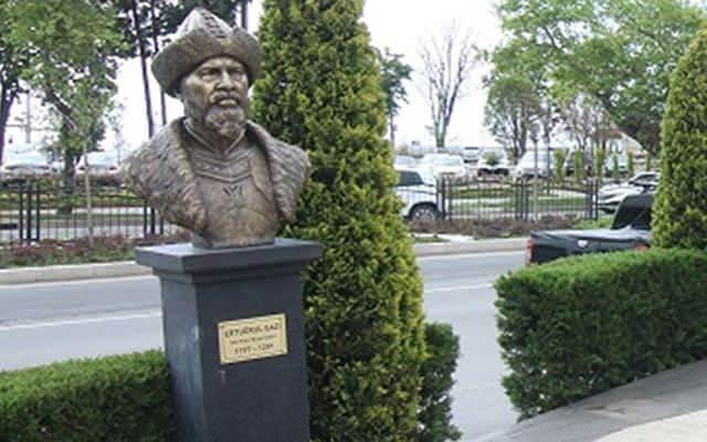 <p>&Ccedil;alışma kapsamında b&uuml;stleri yapılan isimler ş&ouml;yle:</p>

<p>&nbsp;</p>
