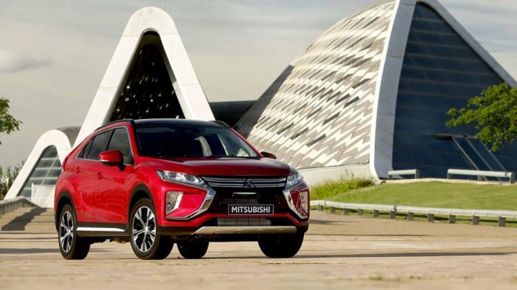 <p><strong>MITSUBISHI</strong></p>

<p>Eclipse Cross 1.5 4X2 INVITE MT</p>

<p>Fiyatı <strong>197.500 TL</strong></p>
