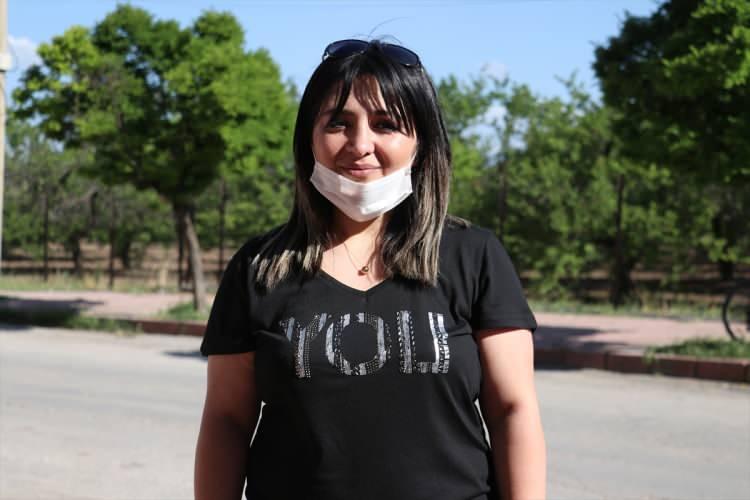 <p>Umut ve Yaşam Derneği Elazığ Başkanı Hüsna Erdem Çakmak da, dernek olarak Taha'nın tedavi sürecini yakından takip ettiklerini dile getirdi.</p>