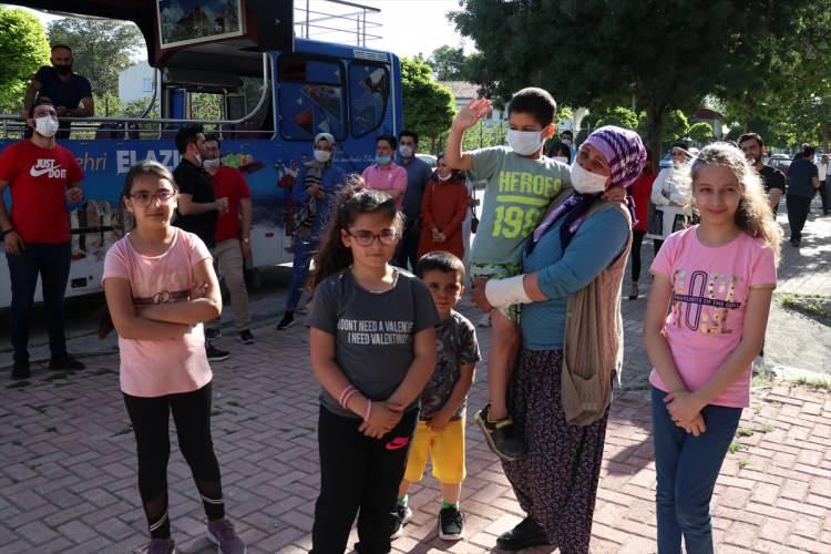 <p>Taha'yı biraz daha iyileşmiş olarak karşılamanın mutluluğunu yaşadıklarını aktaran Çakmak, şunları söyledi:</p>
