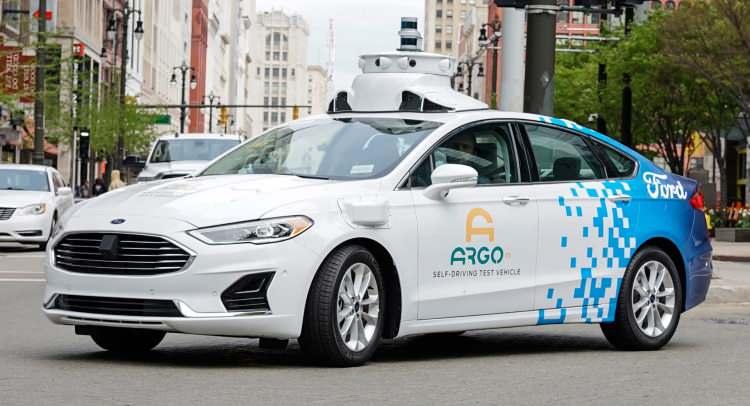 <p>Geçtiğimiz yılın Temmuz ayında açıklanan Ford'un otonom araç birimi Argo AI'ya Volkswagen tarafından yapılacak olan yatırım bugün resmiyet kazandı.</p>

<p> </p>

