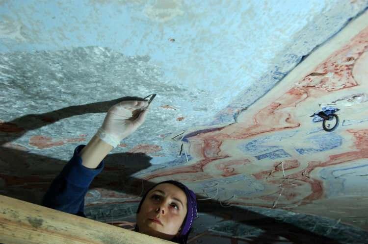 <p>1509'daki büyük İstanbul depreminde ilk yapılan minare yıkıldı, yerine tuğladan bir minare yapıldı.</p>
<p> </p>
<p> </p>