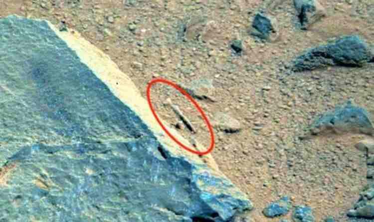 <p>NASA, uzun yıllardır Mars üzerinde sayısız araştırma yapıyor ve çekilen bazı görüntüleri de Dünya'yla paylaşıyor. Ancak bazı görüntüler var ki yıllardır esrarı çözülemiyor.</p>

<p> </p>

<ul>
</ul>
