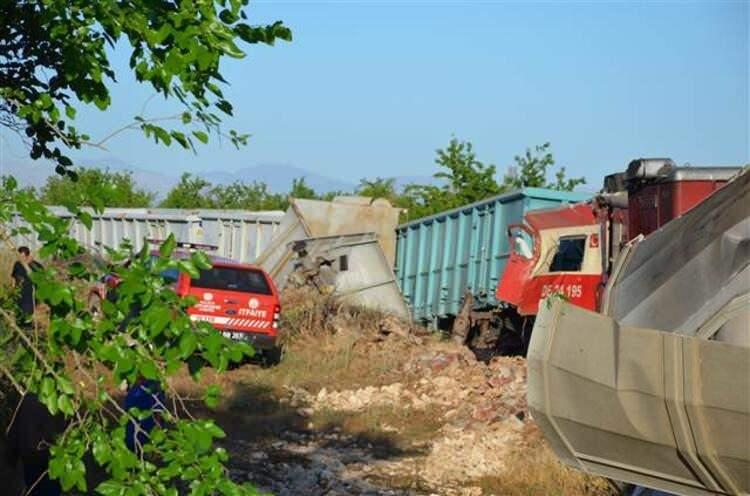 <p>Kazada trende bulunan Mehmet Ulutaş’ın ise henüz bulunamadığı ve ekipler tarafından bölgede arandığı öğrenildi.</p>
<p> </p>