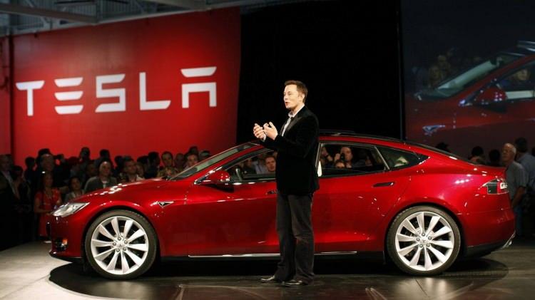 <p>Güney Afrika asıllı girişimci Elon Musk’ın sahibi olduğu elektrikli otomobil üreticisi Tesla yeni bir rekor kırdı. </p>

