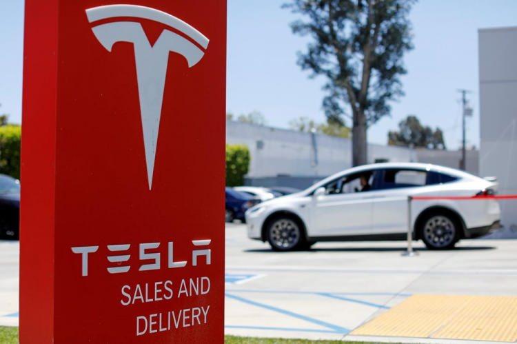 <p>California eyaletinden gerekli onayları alan elektrikli minibüsün kullanılacağı tünel ağı, Rancho Cucamonga şehrini Ontario Uluslararası Havaalanı’na bağlayacak.</p>
<p> </p>