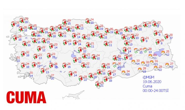 <p>Özellikle yaz aylarında görülen konvektif yağışların gök gürültüsü ile birlikte kısa süreli ve ani bastıran sağanaklar şeklinde etkili olduğu, bu sağanakların yağış anında kısa süreli doluya dönüşebildiği ifade edildi.</p>