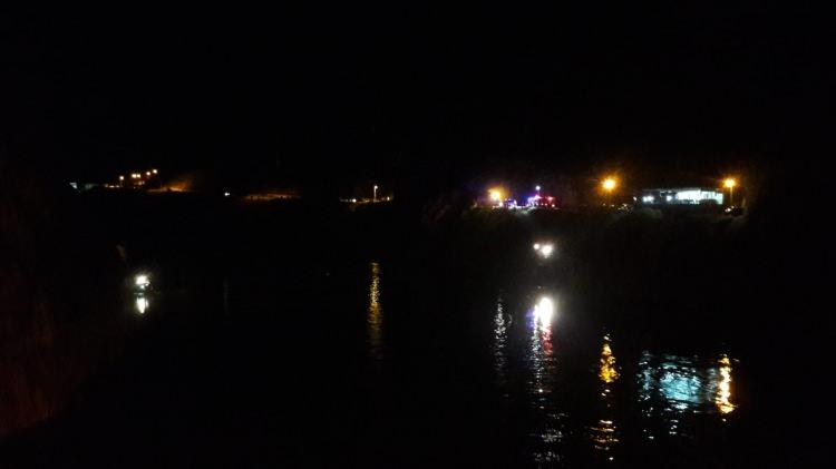 <p>Kaza, gece saatlerinde Kemaliye girişindeki Şırzi Köprüsü'nde meydana geldi.</p>

