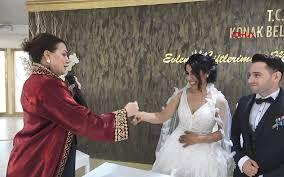 <p>Davetlilerin ve tüm katılımcıların adları ile iletişim bilgileri en az 14 gün saklanmalı.</p>
<p> </p>