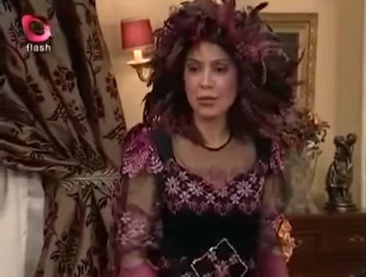 <p>Asuman Dabak - Menekşe&nbsp;</p>
