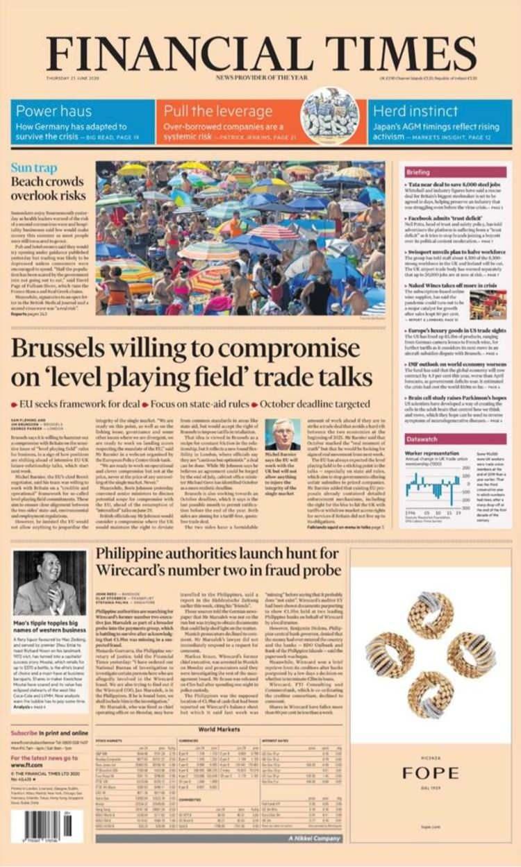 <p>'Güneş Tuzağı' başlığını kullanan Financial Times ise ön sayfasında 'Plajlardaki kalabalıklar riskleri görmezden geliyor' ifadelerine yer verdi.</p>
