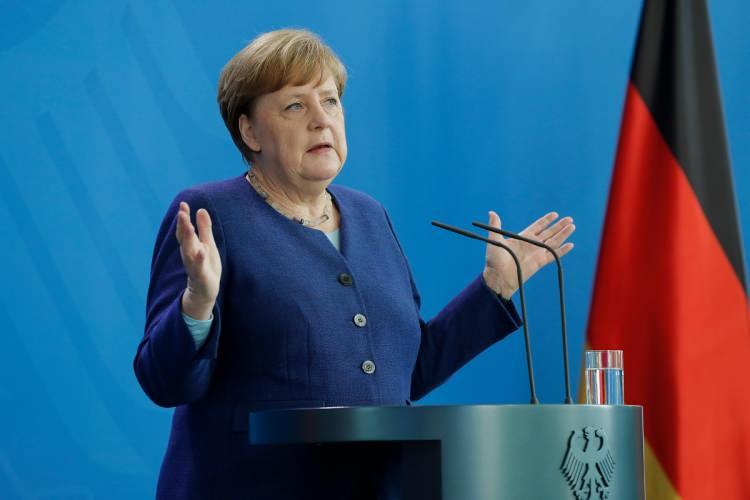 <p>Schengen bölgesinde serbest bir şekilde dolaşılabildiği için Avrupa Birliği kendi içinde koordinasyonu sağlamaya çalışıyor.</p>