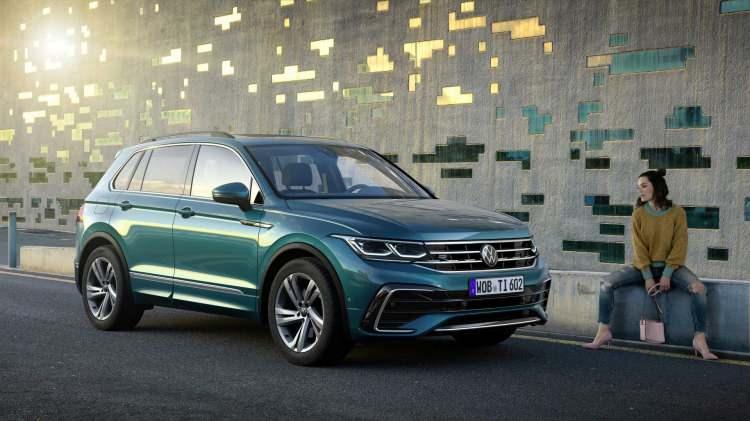 <p>Alman otomotiv üreticisi Volkswagen, kompakt SUV modeli Tiguan'ı makyaj operasyonuna tabi tuttu.</p>
<p> </p>