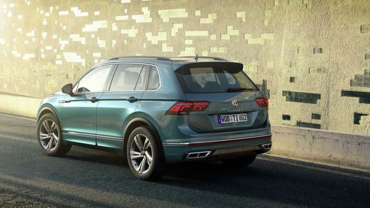 <p>2020 Volkswagen Tiguan'ın dış tasarımında ilk olarak tamamen yenilenen ön profil dikkat çekiyor.</p>
<p> </p>