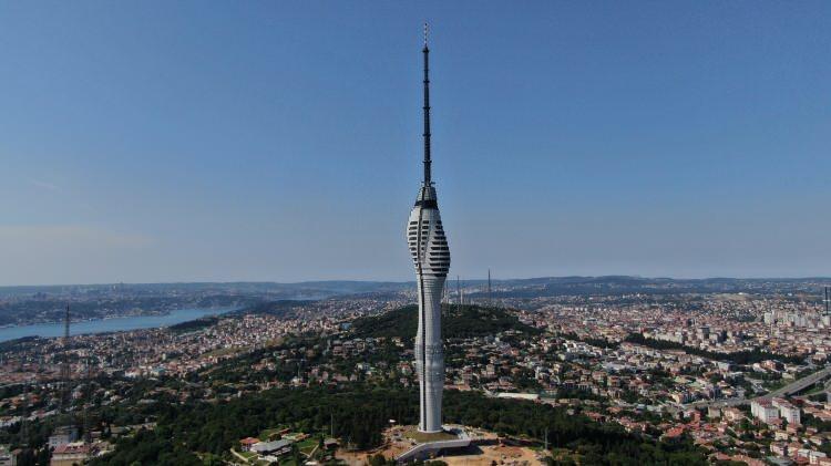 <p><strong>SOSYAL ALANLAR DAHA SONRA AÇILACAK</strong></p>

<p>Küçük Çamlıca TV-Radyo kulesinde bulunan lokanta ve seyir terasları gibi sosyal alanların ise daha sonra devreye sokulacağı belirtildi. Bu alanlardaki çalışmaların da hızla devam ettiği belirtildi.</p>
