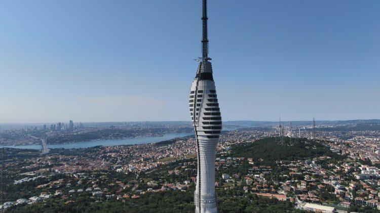 <p>İstanbul'un sembolü olması beklenen yeni kulede 39 ve 40'ıncı katlarda deniz seviyesinden 393,5 ve 398 metre yüksekliğinde birer restoran bulunacak. </p>