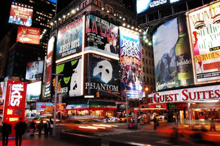 <p>Broadway Yapımcıları Başkanı Thomas Schumacher, "Oyuncularımızın ve seyircilerimizin güvenliği önceliğimizdir. Sahneye çıkmanın güvenli olacağı günleri bekliyoruz." ifadelerini paylaştı.</p>