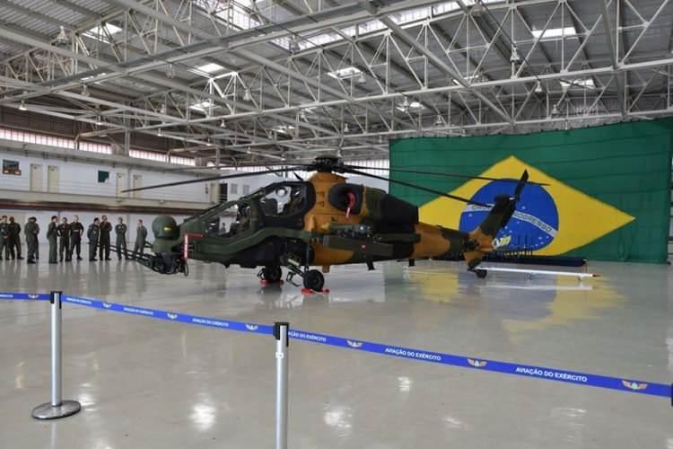 <p>Roadshow kapanış resepsiyonu kapsamında Büyükelçiliğin bahçesinde Atak helikopterinin statik gösterimi yapıldı. Etkinliğe, üst düzey Brezilyalı askeri ve sivil yetkililer ile yabancı misyon temsilcileri katıldı. Ayrıca davetli büyükelçiler ve tüm askeri ataşelere hem TUSAŞ hem de Atak helikopteri tanıtıldı.</p>

<p> </p>

