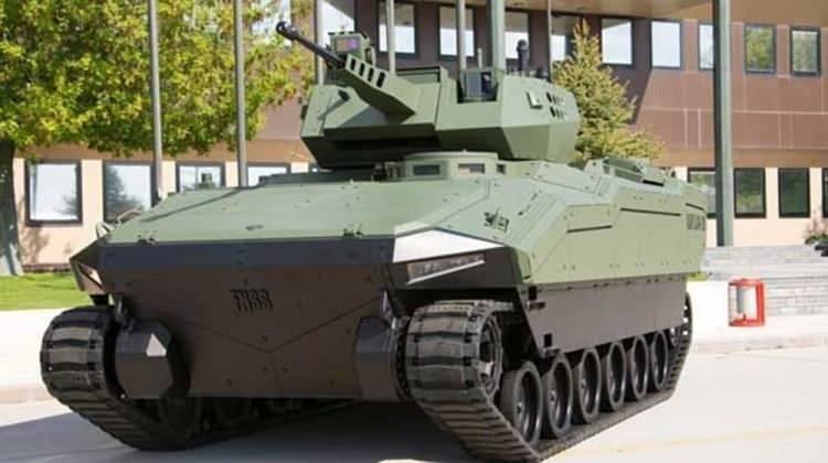 <p><strong>KAPLAN</strong></p>
<p>KAPLAN; muharebe ağırlığına bağlı olarak 22-25 Bg/ton güç ağırlık oranında, otomatik şanzımanlı, ana muharebe tankları ile ortak hareket yeteneğine sahip yeni nesil zırhlı muharebe aracı. Araç farklı alt sistemlerin entegre edilmesi suretiyle her türlü görevi yerine getirmeye olanak sağlayan platform tasarımına sahip. </p>
