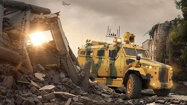 <p>Son olarak Kara Kuvvetleri Komutanlığının ihtiyaçları dikkate alınarak, Askeri Sürücüsüz Araç Prototipi Projesi başlatıldı. Proje kapsamında sahada kendini kanıtlayan uzun menzile sahip Amazon'un tam otonom versiyonu sunuluyor.</p>
<p>Elektronik Kontrollü Sürüş Sistemi'ne ve başta gerçek zamanlı haritalama ve yapay zeka ile çevre farkındalığı gibi teknolojilere sahip olan araç, tanımlı koşullar altında herhangi bir müdahale olmaksızın otonom sürüş gerçekleştirebilecek.</p>