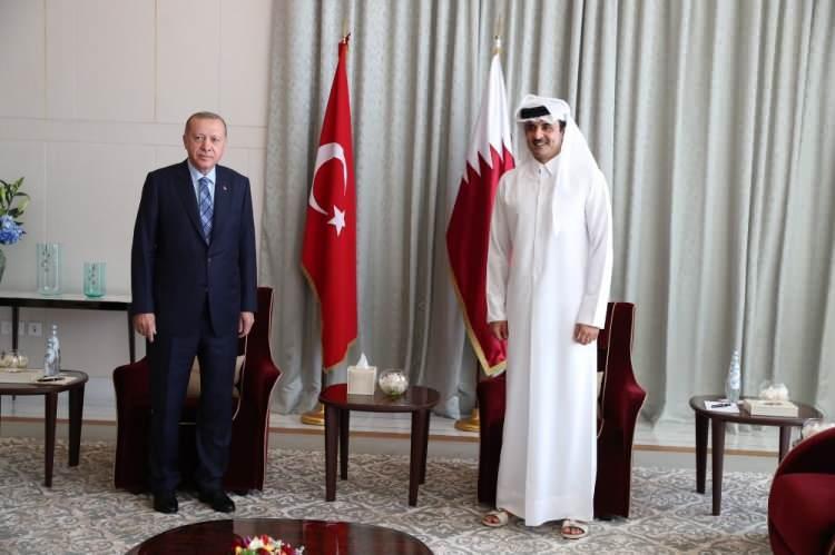 <p>Başkent Doha'daki İnci Sarayı'nda yaklaşık 3 saat süren baş başa görüşme, basına kapalı gerçekleşti.</p>